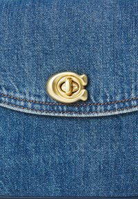 COACH CASSIE CROSSBODY BAG 19 - Ručna torba - deep blue