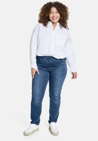 Samoon VERKÜRZT 7/8 MIT KONTRASTSTEPP BETTY - Jeans Straight Leg - raw