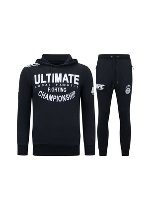 Zwarte hoodie en joggers set met "Ultimate Fighting Championship" en UFC-logo's in witte tekst, met trekkoorden en voorzak in kangoeroestijl.
