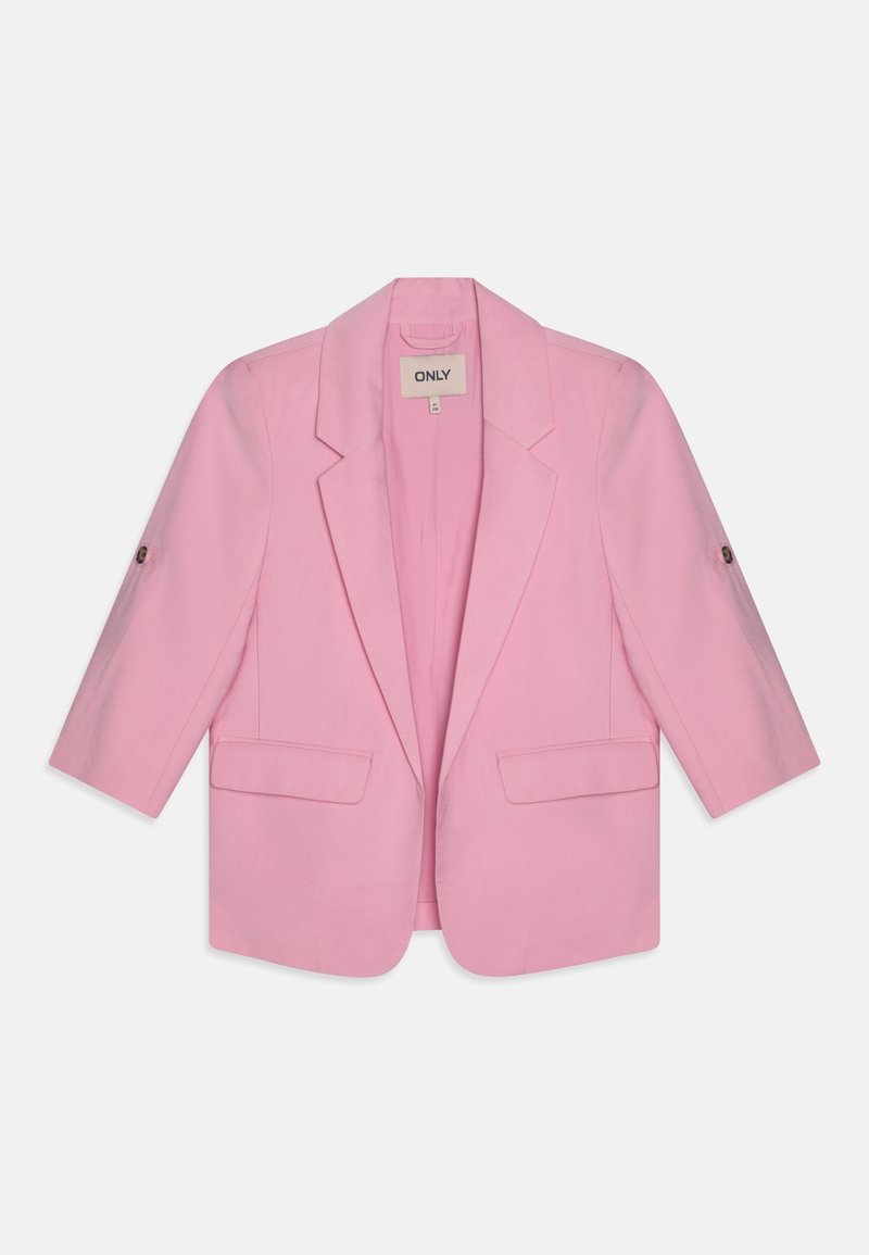 Blazer rose pour femme avec manches trois-quarts, col cranté, deux poches avant à rabat et une patte à bouton sur chaque manche.