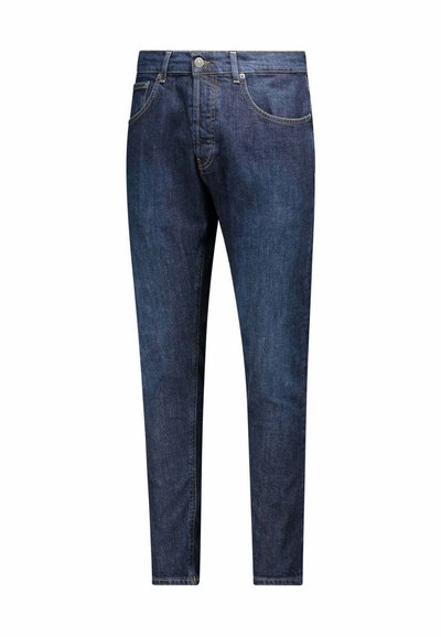 Jeans in denim scuro slim-fit con una texture liscia, cinque tasche, un closure con bottone metallico e accenti di cucitura gialla discreti.