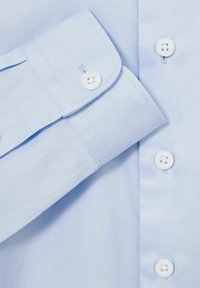 Reiss REISS REMOTE SLIM-FIT COTTON SHIRT - Camisa - soft blue