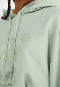 Nike Sportswear Luvtröja - green