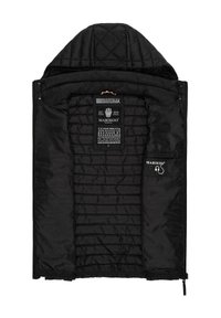 Czarne pikowane wnętrze kurtki z kapturem, z etykietą zawierającą szczegóły marki, podszytą teksturą oraz boczną kieszenią.