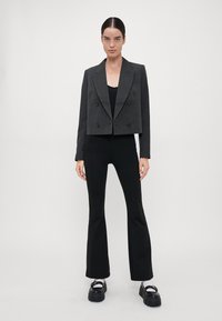 Vero Moda Tall VMSILJE PINSTRIPE - Σακάκι - dark grey melange