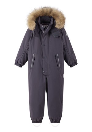 Dunkellila isolierter Schneeanzug mit einer gefütterten Kapuze aus Kunstfell, elastischen Bündchen, vorderen Knöpfen und Seitentaschen mit reflektierendem Besatz.