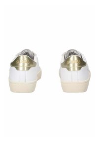 Ein Paar weiße Sneaker mit beigen Sohlen und goldenen Fersentabs, die mit "SUN68" geprägt sind, von hinten auf einem weißen Hintergrund betrachtet.