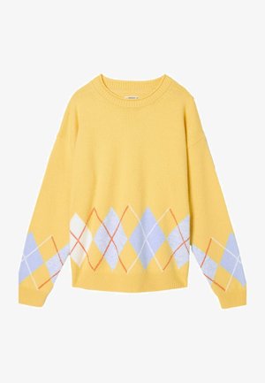 Gul strikket sweater med lyseblåt og hvidt argylemønster samt røde diamantlinjer på den nedre del af torsoen og ærmerne.