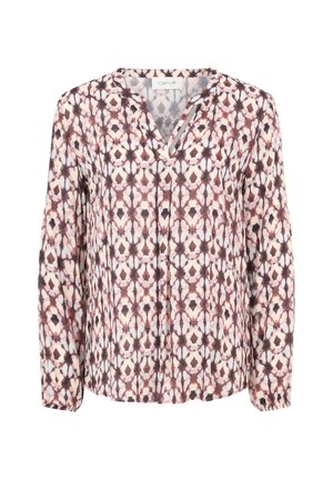 Blouse à manches longues en tissu léger, présentant un motif géométrique dans des nuances de rose, gris et crème ; décolleté en V avec plis.