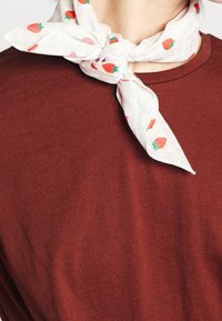 VILA T-shirt - bas - dark red