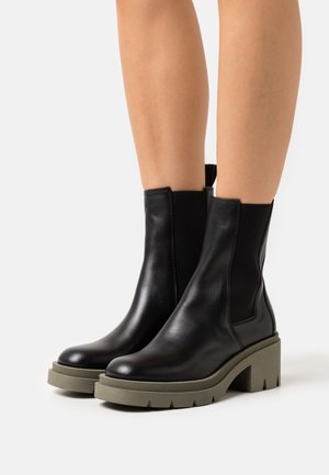 Marc O'Polo, Bottines à plateau - black