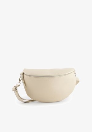 Beżowa skórzana torba na ramię o zaokrąglonym kształcie, z górnym zamkiem błyskawicznym, regulowanym paskiem i subtelnymi teksturowanymi detalami na powierzchni.