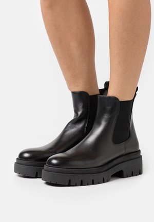 Tamaris Platform ankle boots - black