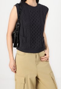 Vero Moda Strickpullover - black