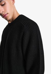 Bershka Maglione - black