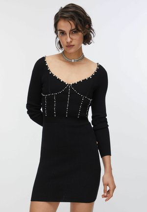 WITH BEJEWELLED - Etuikleid - black