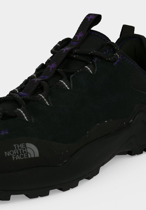 The North Face CLYFFE TREK UNISEX - Trainers - black/peak purple — photo 7