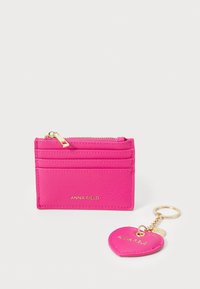 Unselected, pink