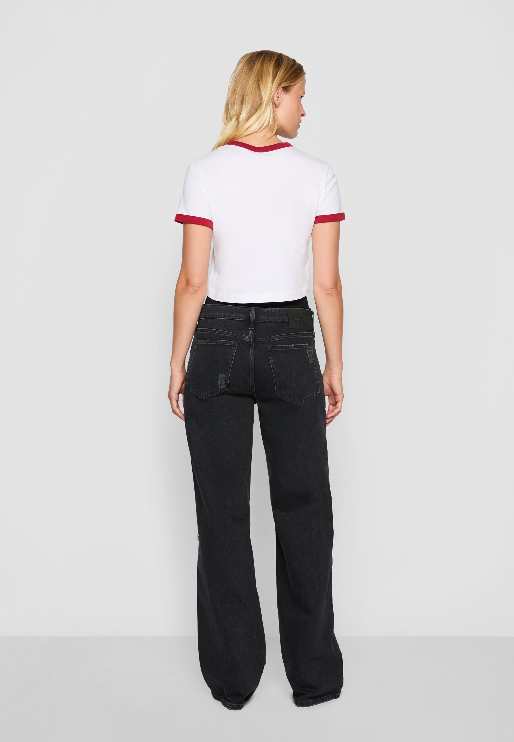 売れ筋商品|||カルバンクライン Tシャツ レディース トップス EXCLUSIVE ENDLESS CITY GRAPHIC BABY TEE - Print T-shirt - bright white Calvin Klein Jeans EXCLUSIVE ENDLESS CITY GRAPHIC TEE UNISEX