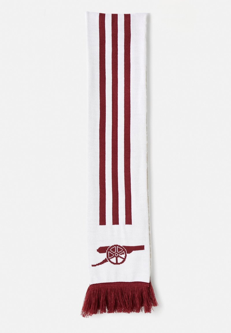 Hvid tørklæde med tre lodrette mørkerøde striber og et cirkulært emblem i bunden, med frynse detaljer.