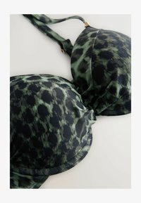 Unausgewählt, green black leopard print