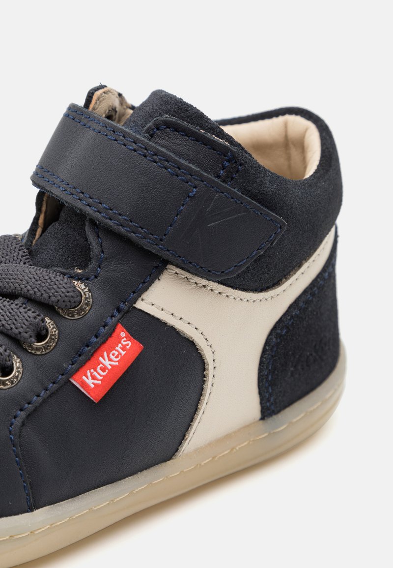 Kickers Bilbon BB Mid Sneakers Unisex Per Bambini E Ragazzi, Blu Verde Bianco, Modello 664560-10-51