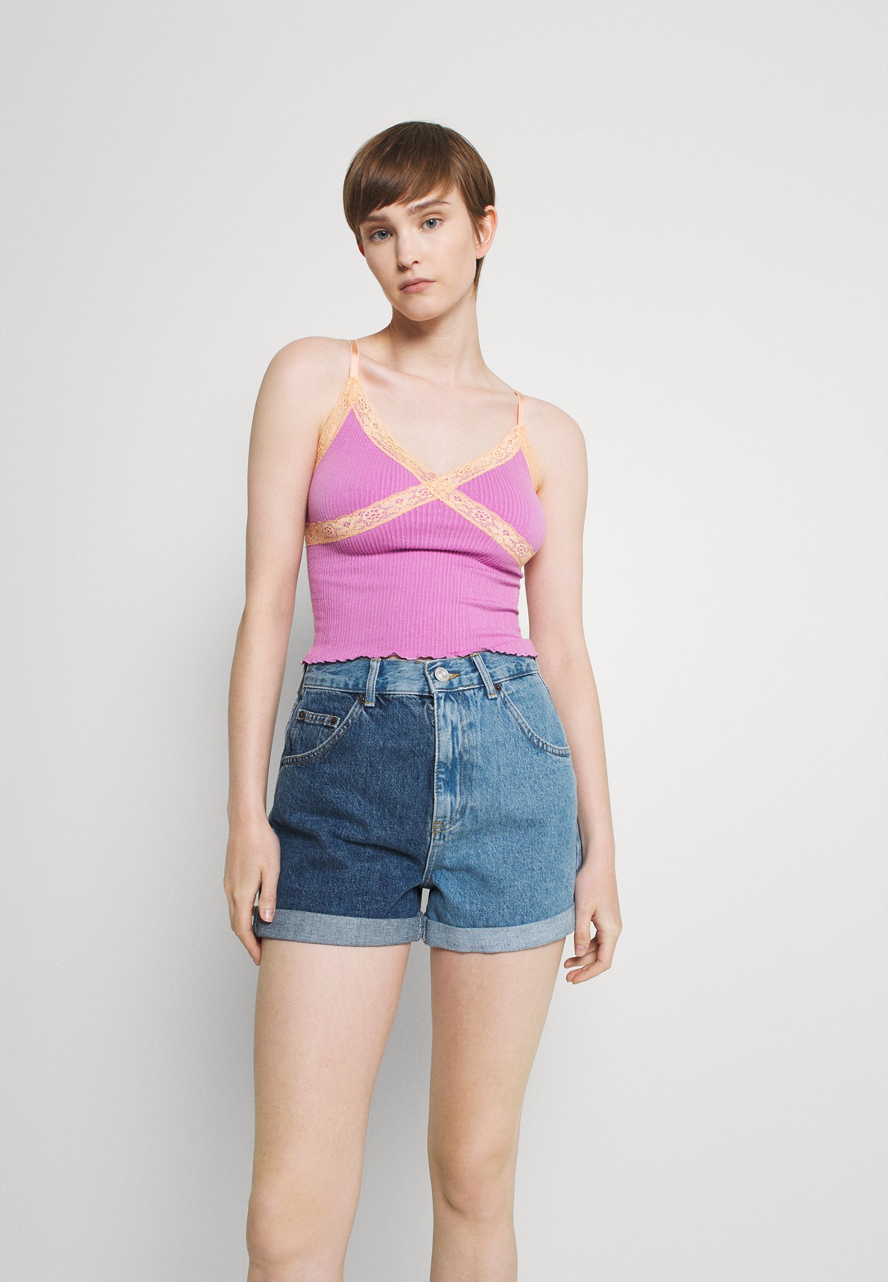 BDG Urban Outfitters CROSS CAMI - Top 