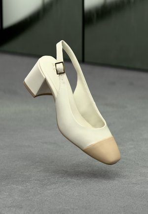 Classic heels - cream comb