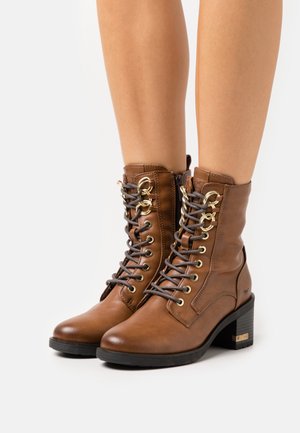 Mustang Schnürstiefelette - cognac