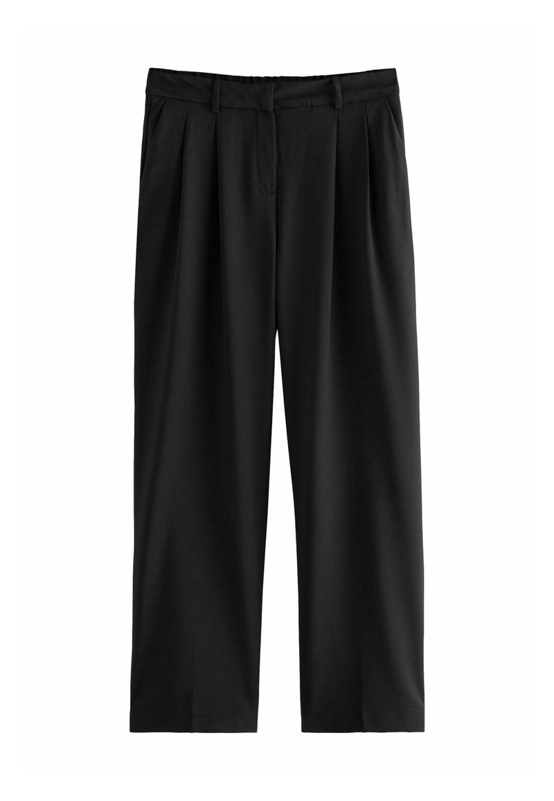 Pantaloni neri plissettati con gamba dritta, texture liscia e vita con passanti per cintura. Presentano un design minimalista.