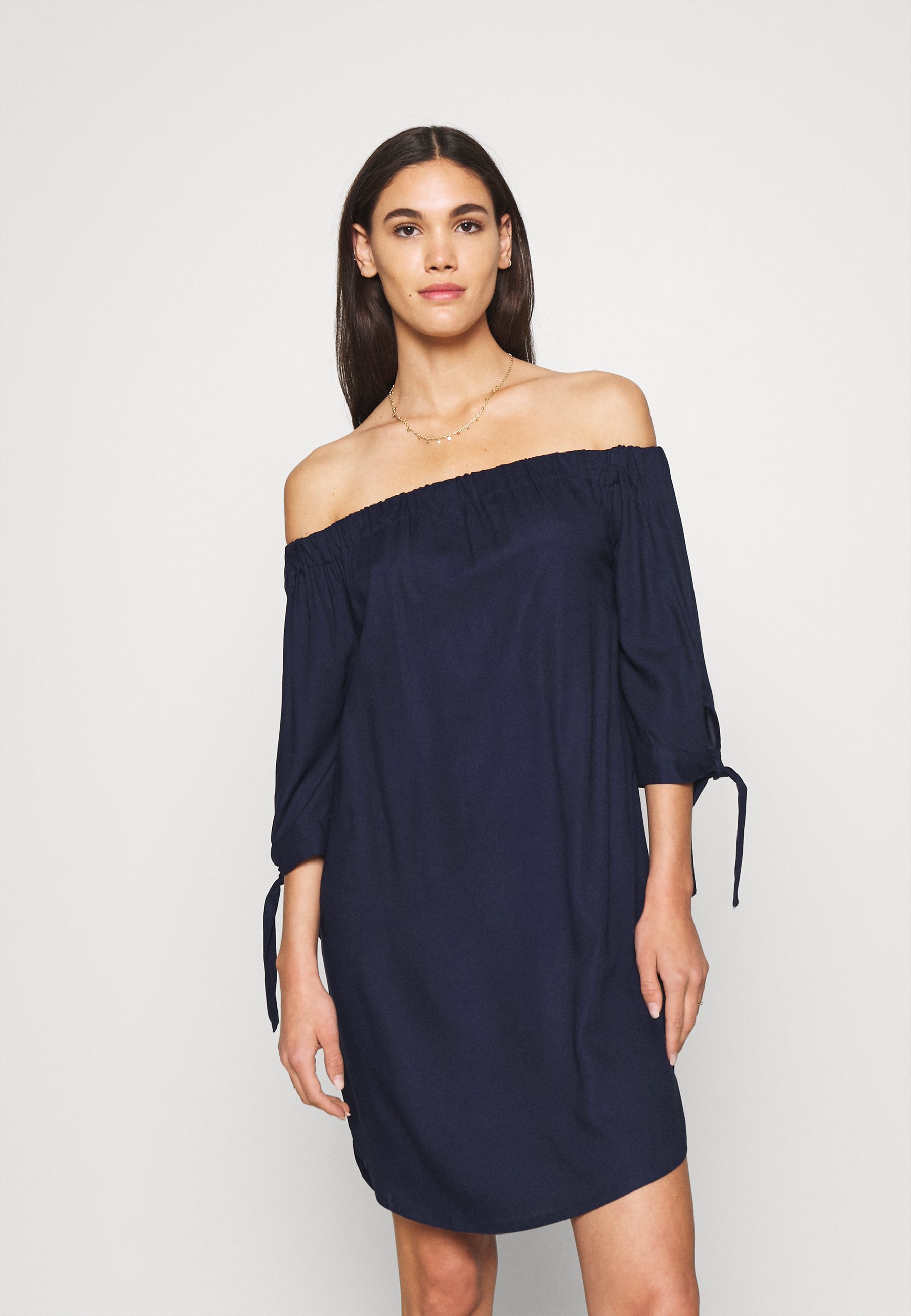 Lascana Kleid Lido Doplnky Na Plaz Navy Tmave Modra Zalando Cz 