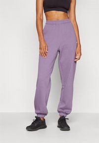 Björn Borg STUDIO OVERSIZED PANTS - Träningsbyxor - purple sage
