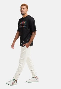 Carlo Colucci Print T-shirt - black
