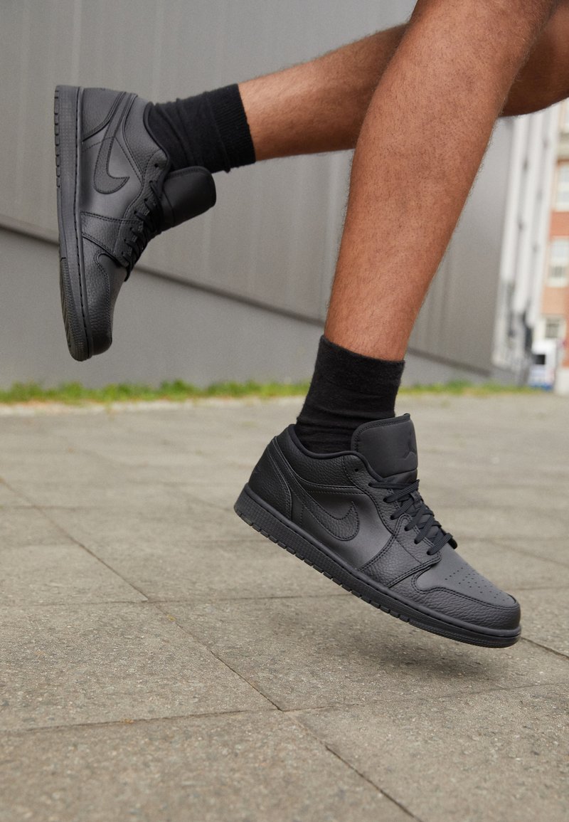 Air jordan 1 black Clearance