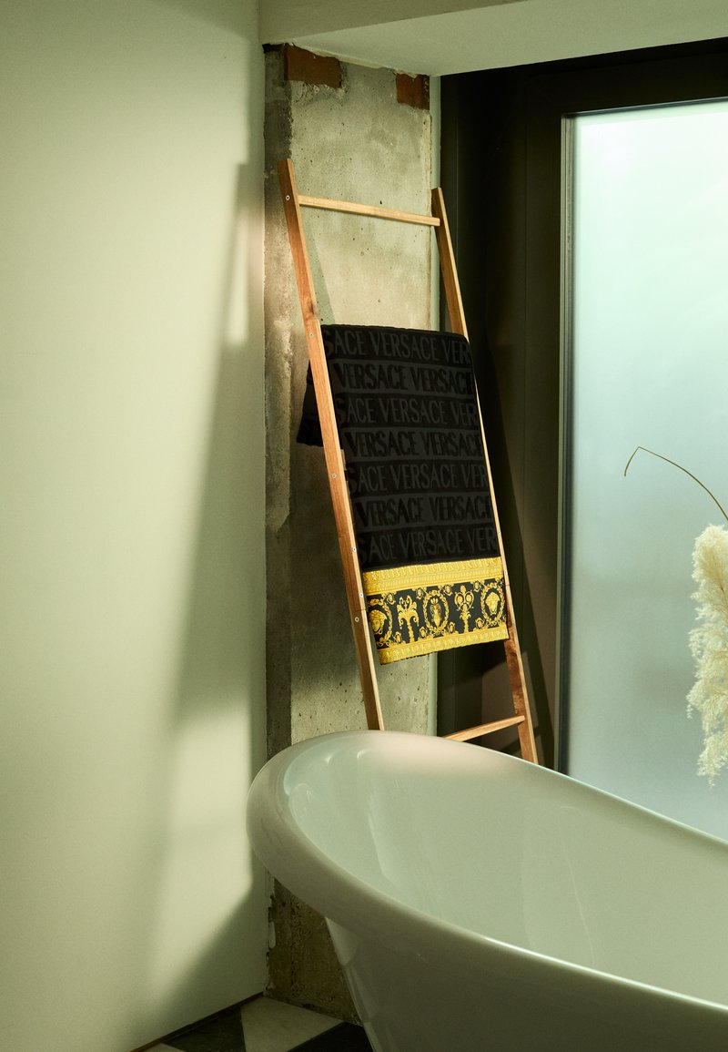 Versace BATH TOWEL I HEART BAROQUE - Paplūdimio rankšluostis - black