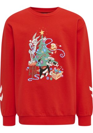 Sweat-shirt rouge avec Bugs Bunny, Titi et Grosminet décorant un sapin de Noël avec des ornements et des lumières.