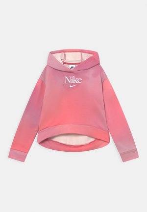 Nike-Hoodie mit Farbverlauf in Pink und Lila, vorne mit Logo, langen Ärmeln, Kapuze und leicht geschwungenem Saum auf weißem Hintergrund.