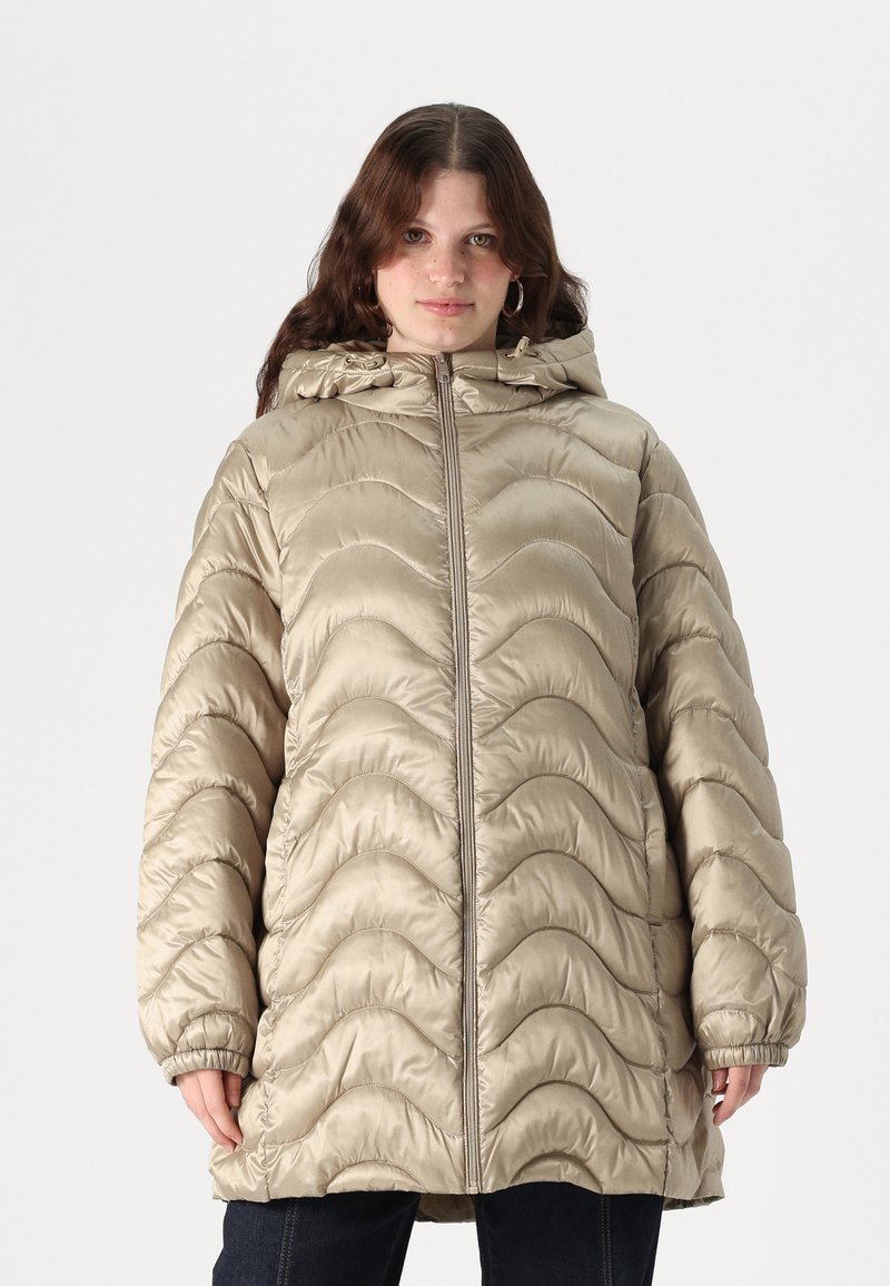 ONLY Carmakoma CARVEGA - Lett jakke - beige