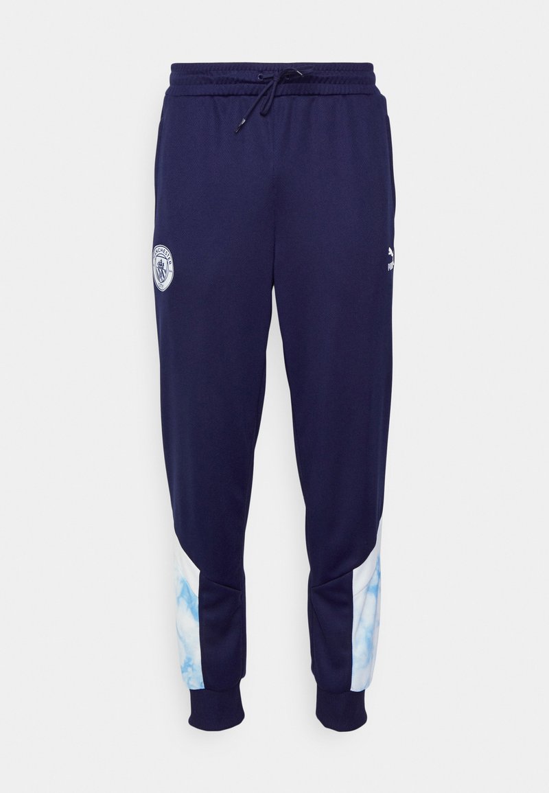 Herren Trainingsanzüge | Puma MANCHESTER CITY FC ICONIC TRACK PANTS Jogginghose peacoat/light blue/dunkelblau - OH11315 Herren Trainingsanzüge | Puma MANCHESTER CITY FC ICONIC TRACK PANTS Jogginghose peacoat/light blue/dunkelblau - OH11315