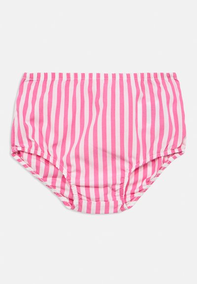 Ροζ και άσπρο ριγέ μαγιό κάτω μέρος με ψηλή μέση, ελαστική μέση και συγκεντρωμένες πλευρές, φτιαγμένο από ελαφρύ ύφασμα.
