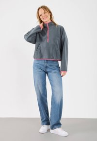 Even&Odd Vesta od flisa - 18-4214 tcx stormy weather