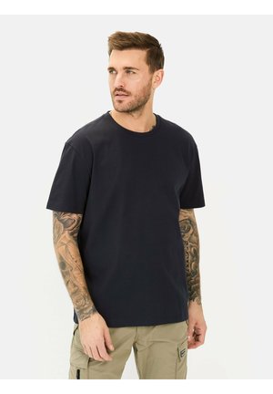 Marineblauwe katoenen T-shirt met een ronde hals, korte mouwen en een ontspannen pasvorm. De stof lijkt glad en lichtgewicht.