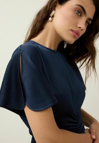 Next RUCHED CRINKLE- REGULAR FIT - Cocktailkleid/festliches Kleid - navy