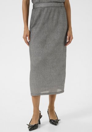 Jupe midi plissée grise en tissu métallique, dotée d'un motif zigzag subtil et d'une taille élastique pour plus de confort.