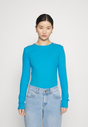 Gina Tricot Petite MAGGIE  - Potiskana majica - maui blue