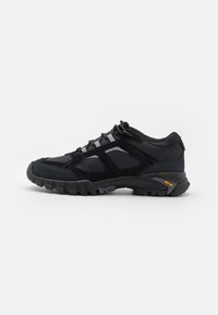 Oakley - SIERRA TERRAIN - Tossud - blackout Väikepilt 1