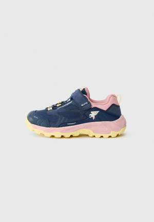 QUITO UNISEX - Sapatos de caminhada - pink/navy
