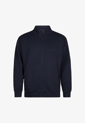 Marineblauwe ritssluiting jacket met een gestructureerde stof met een subtiel golfpatroon. Hoge kraag en ribgebreide manchetten maken het ontwerp compleet.