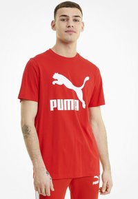 Puma - T-shirt con stampa - high risk red Immagine in miniatura 1