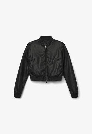 Veste en cuir noir type bombardier au design court, avec des poignets et un ourlet côtelés, fermeture zippée à l'avant et poches latérales. Texture lisse avec un fini mat.